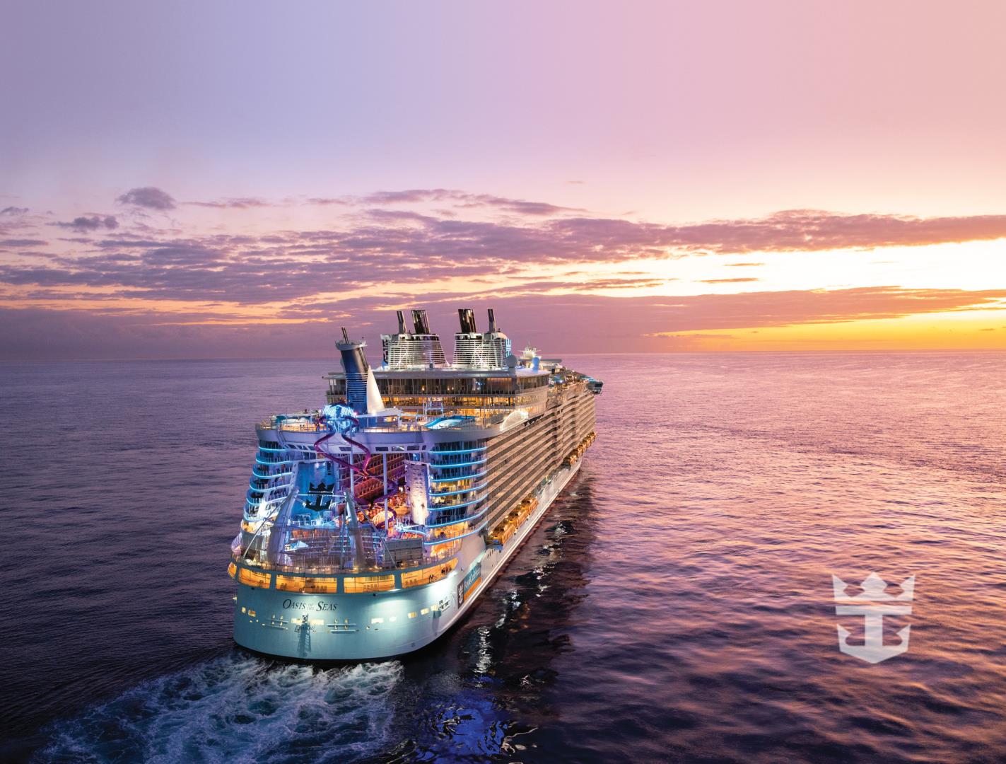 Rear view of Oasis of the Seas at sunset - Photo Credit: Michel Verdure